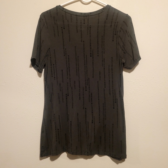 Women's v-neck tee - Picture 4 of 5